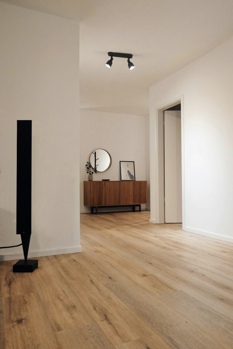 How Home Renovation Contractors Use Google to Replace Word-of-Mouth Referrals