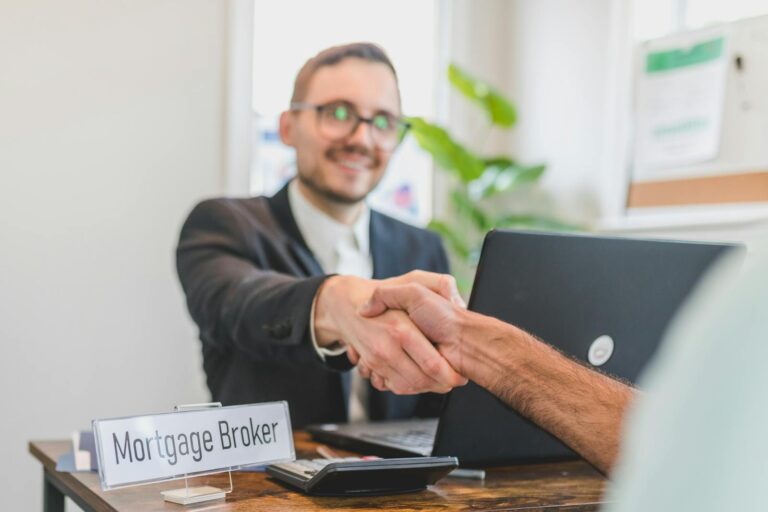 Blogging for Mortgage Brokers: How to Turn Rate Shoppers Into Closed Loans