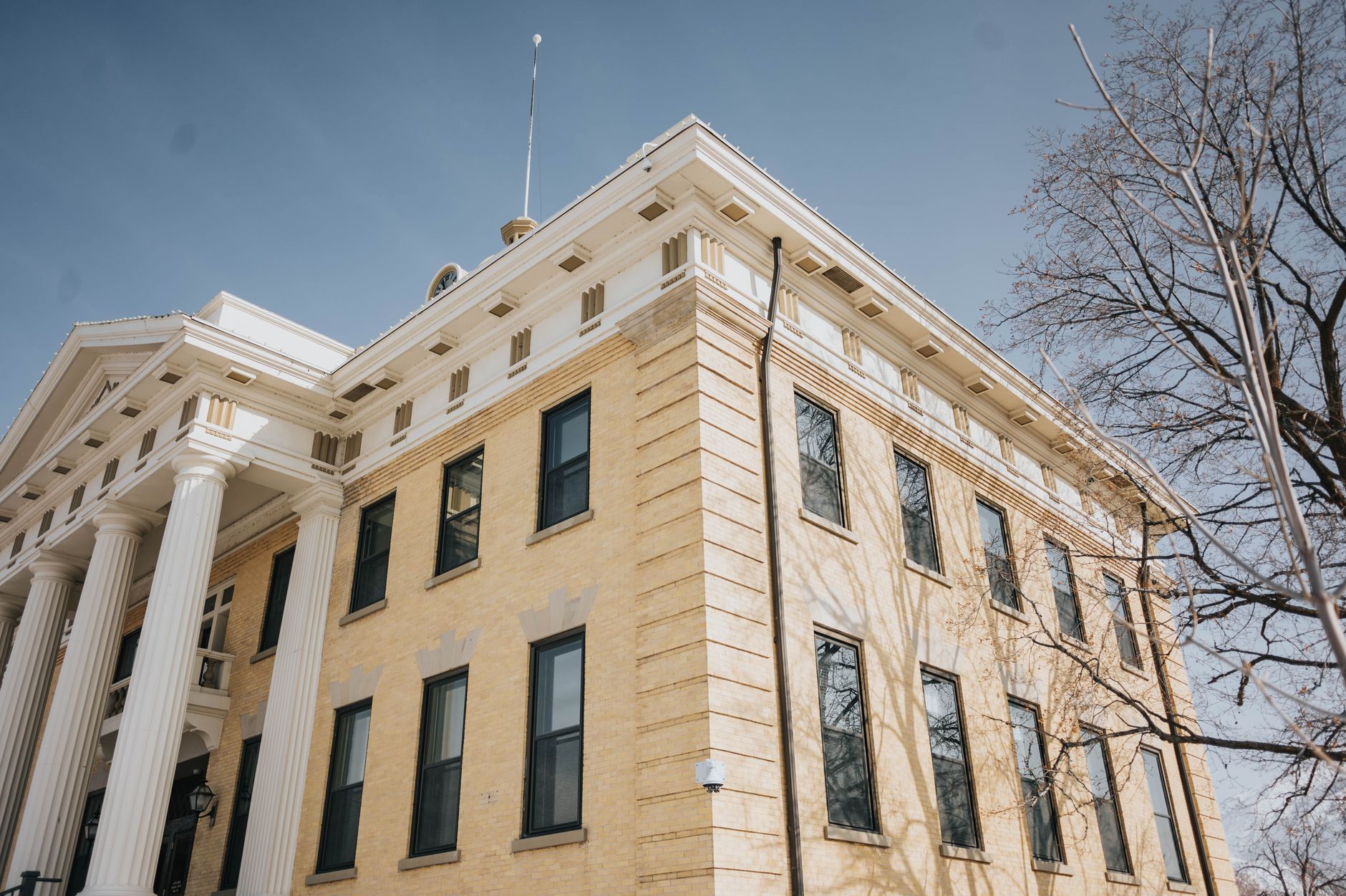 A traditional courthouse building, representing the trust and authority that personal injury law blogs need to demonstrate