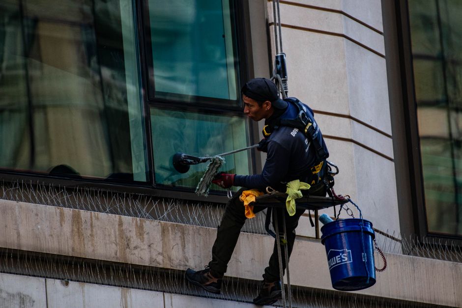 window cleaning service 2